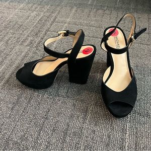 NWT 6 MICHAEL michael kors platform heels